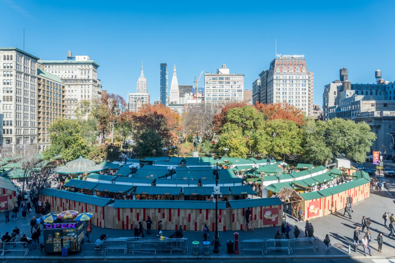 York holiday market union square christmas city nyc markets ny holidays thatsweetgift